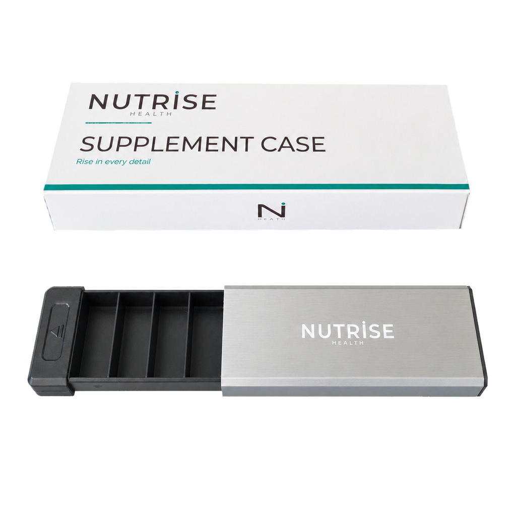 Nutrise Pillendose mit teilweise herausgezogenem Einsatz und sieben Fächern